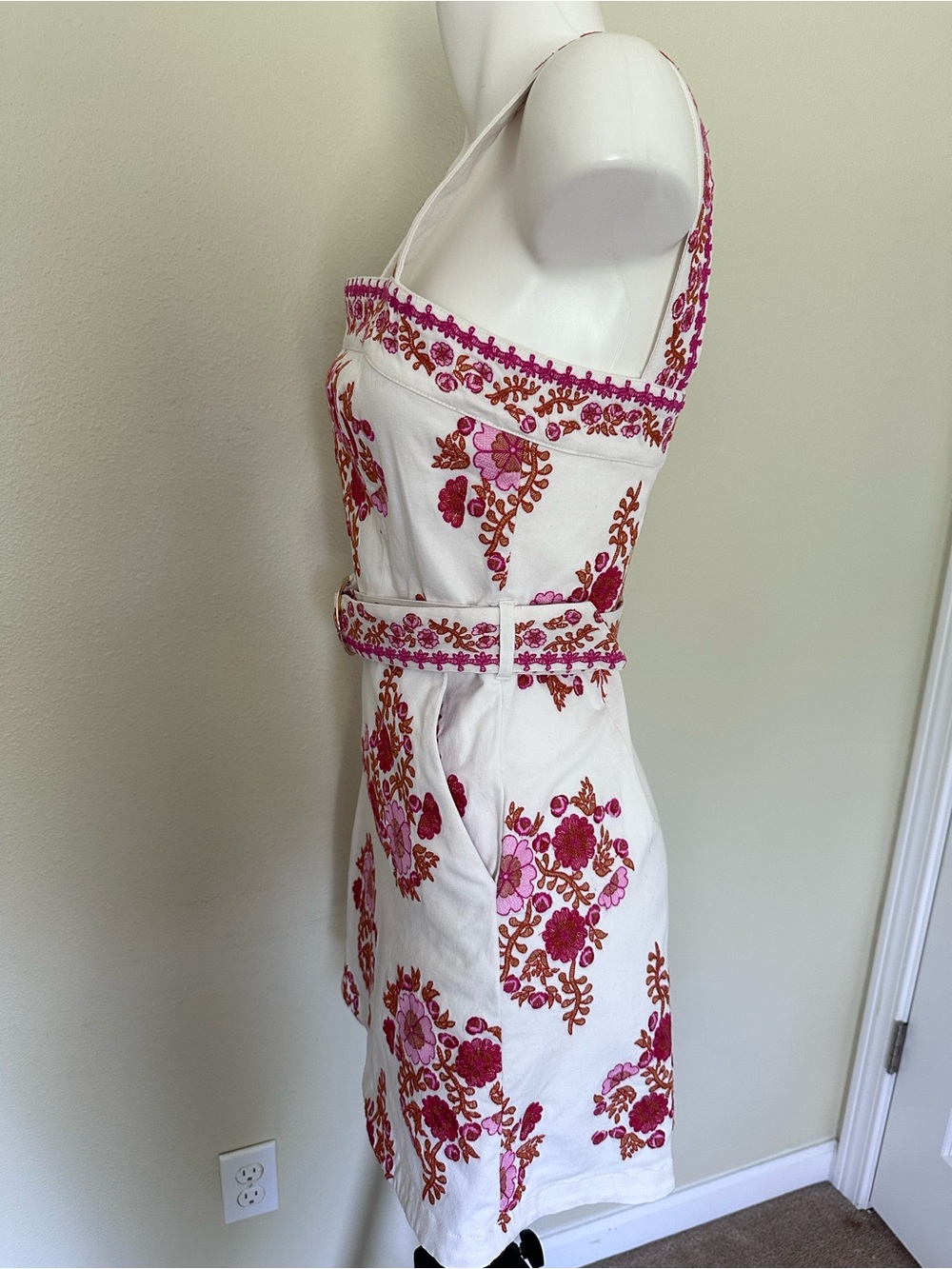 Avec Les Filles White Mini Dress with Pink & Red Floral Embroidery - Picture 2 of 8
